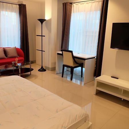 DewyHouse Hostel Chiang Mai Buitenkant foto