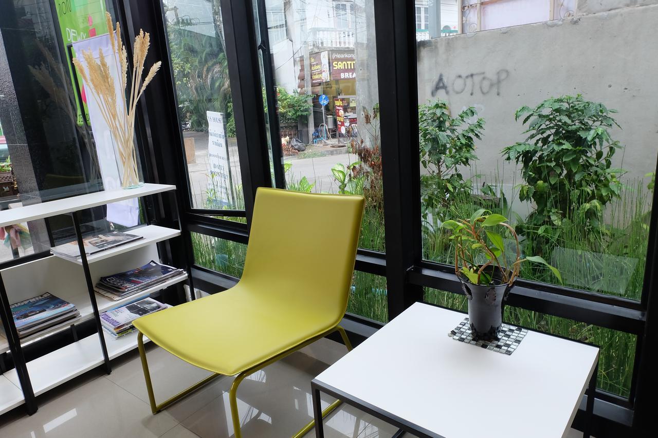 DewyHouse Hostel Chiang Mai Buitenkant foto