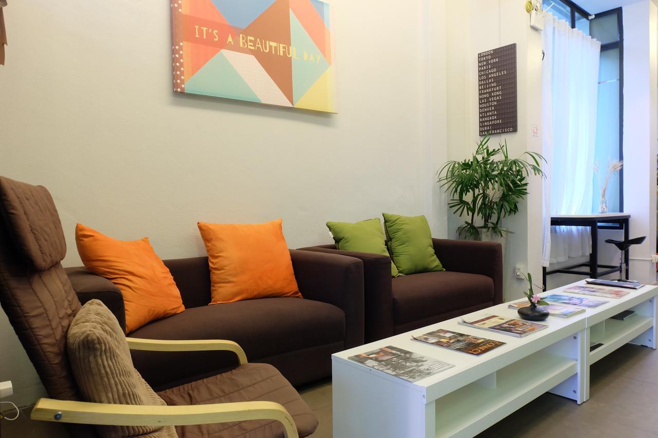 DewyHouse Hostel Chiang Mai Buitenkant foto