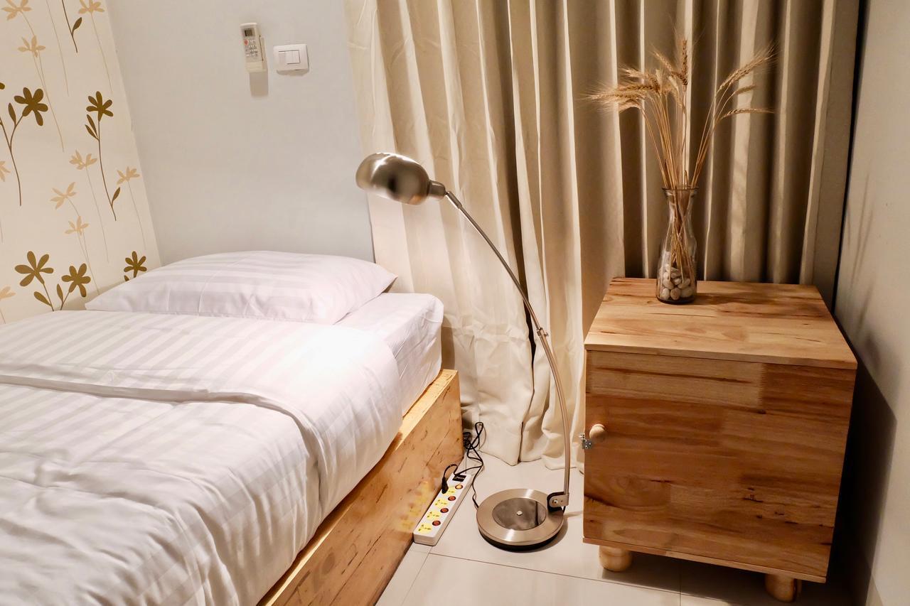 DewyHouse Hostel Chiang Mai Buitenkant foto